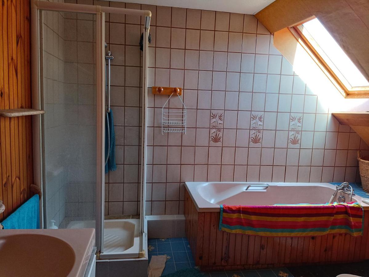 Lit 2 Personnes Grand Bureau Apartman Fruges Kültér fotó