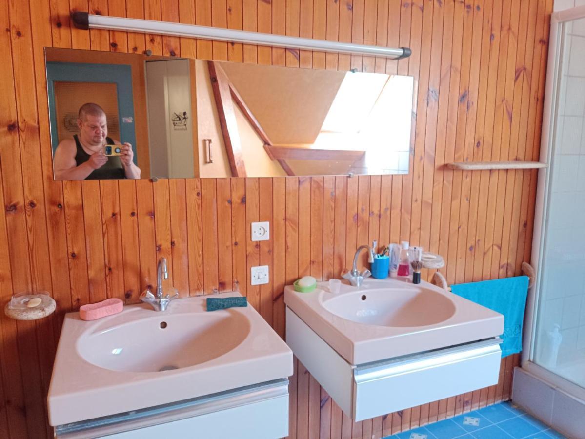 Lit 2 Personnes Grand Bureau Apartman Fruges Kültér fotó